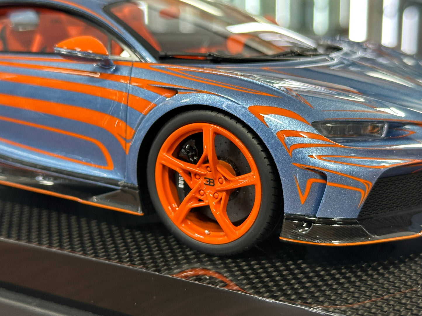 1/18 Resin Bugatti Chiron Super Sport – MR Collection (Zebra Paint, Limited 99 pcs)