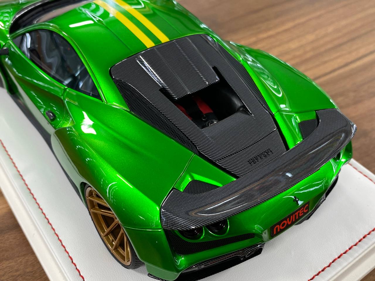 🚨Ferrari F8 N-Largo Novitec – Metallic Green / Gold Stripes - Limited 99 pcs