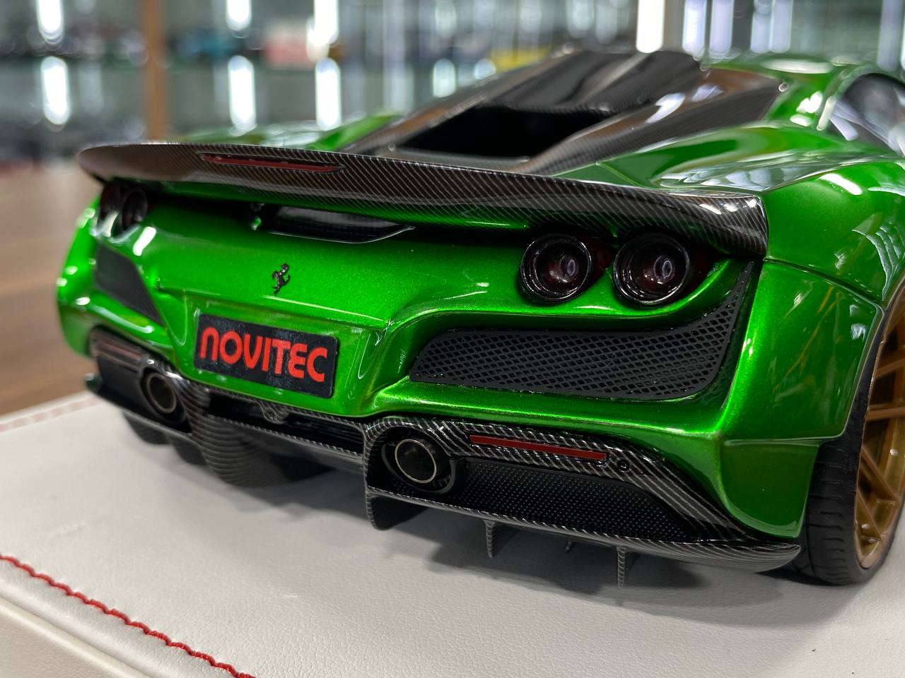 🚨Ferrari F8 N-Largo Novitec – Metallic Green / Gold Stripes - Limited 99 pcs