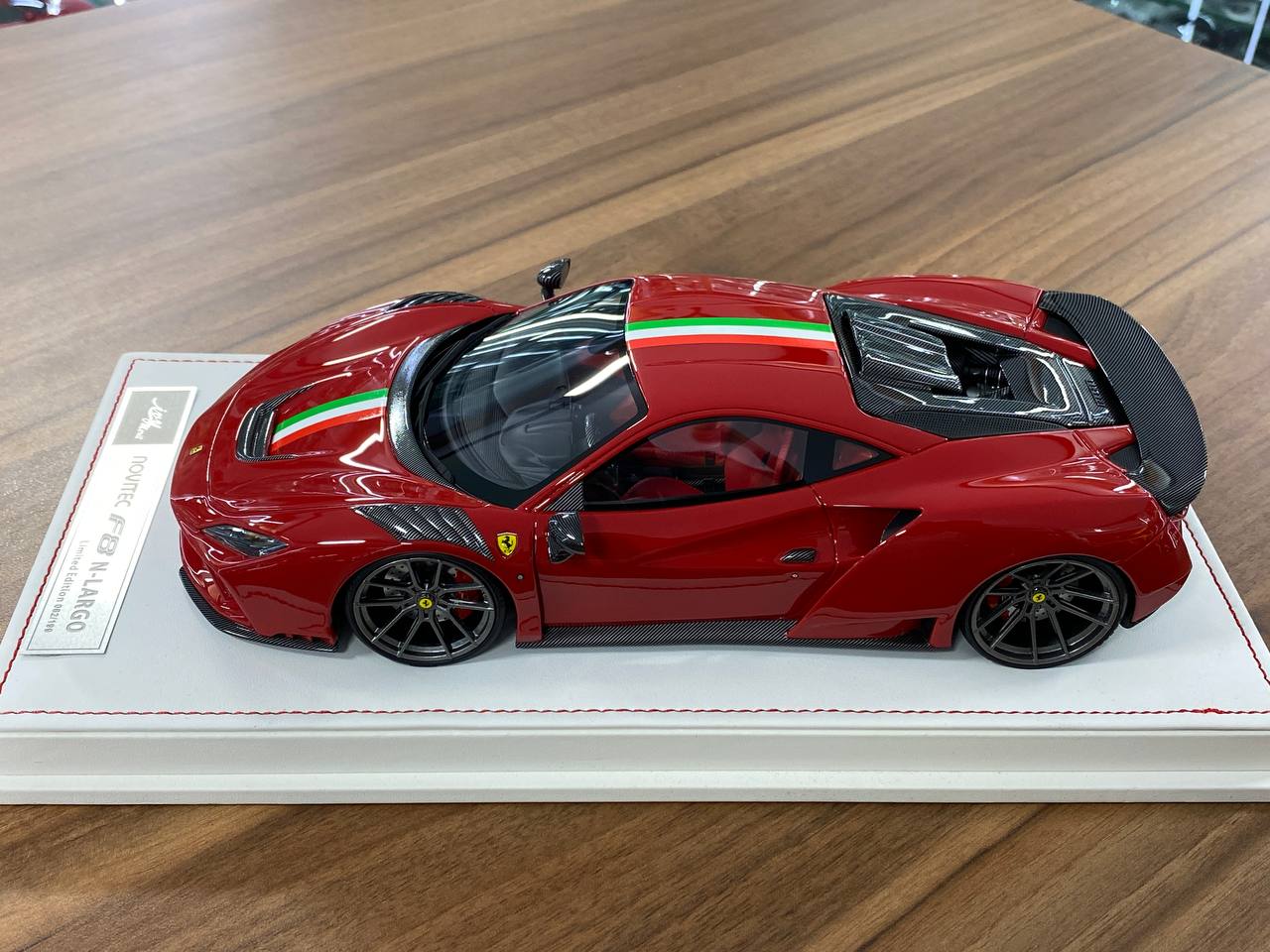 🚨1:18 Resin Ferrari F8 N-Largo Novitec – Rosso Corsa / Italian Stripes - Ivy Merit Models -Ltd. 199 pcs