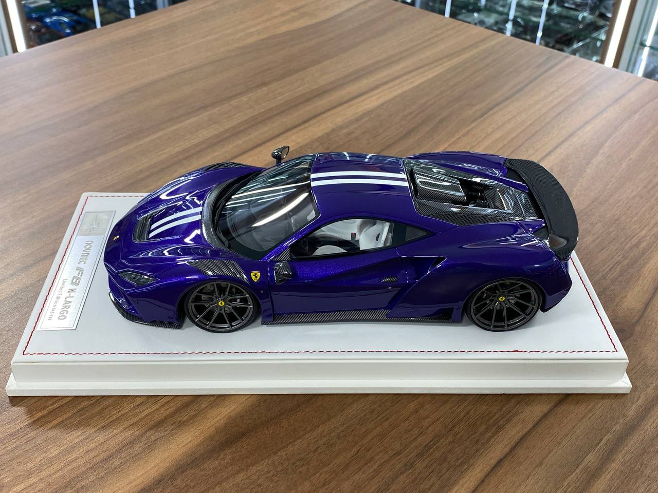 🚨1/18 Resin Ferrari F8 N-Largo Novitec – Hong Kong Violet / White Stripes - Limited 199 pcs
