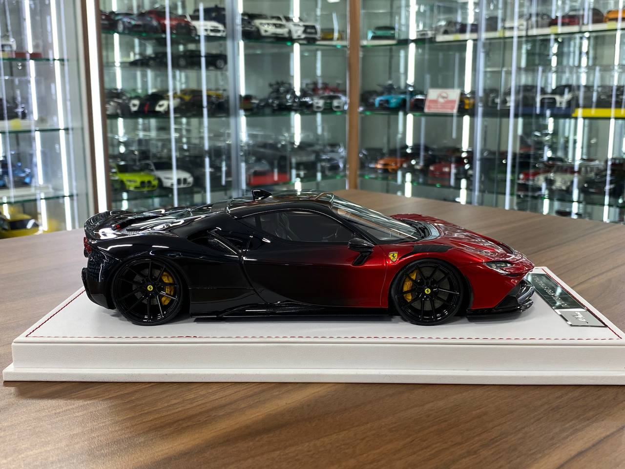 🚨1/18 Resin Ferrari SF90 Stradale – Red / Black - Ivy Merit Models - Limited to 99 pcs