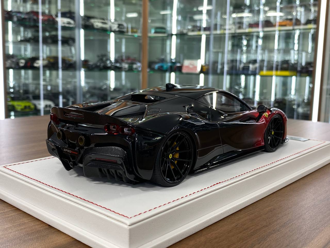 🚨1/18 Resin Ferrari SF90 Stradale – Red / Black - Ivy Merit Models - Limited to 99 pcs