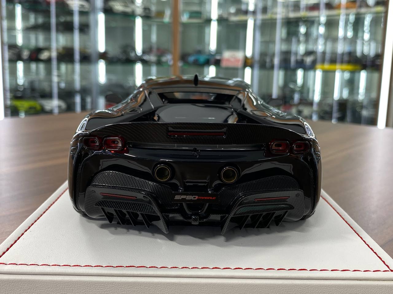 🚨1/18 Resin Ferrari SF90 Stradale – Red / Black - Ivy Merit Models - Limited to 99 pcs