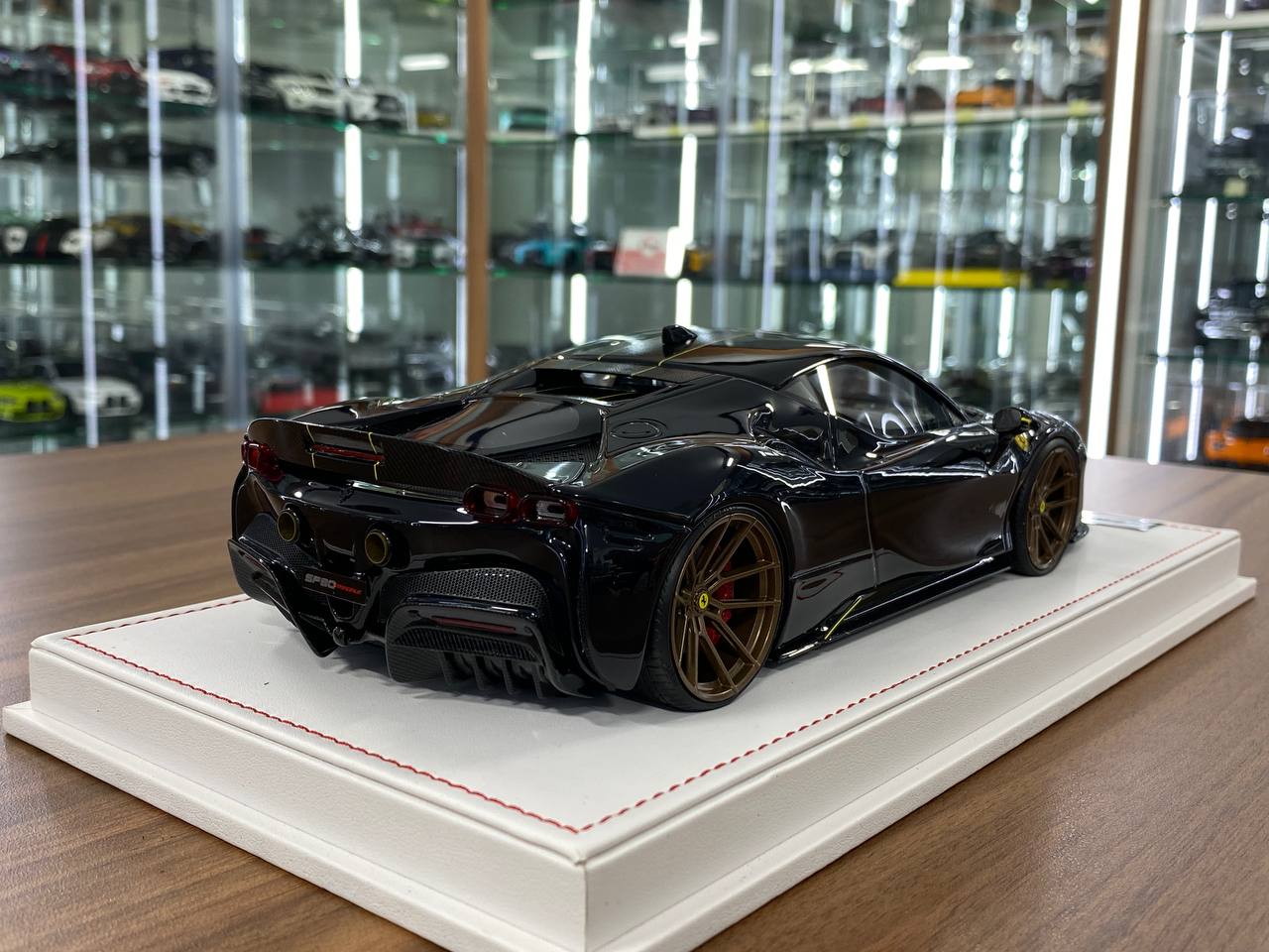🚨1/18 Resin Ferrari SF90 Stradale – Black - IVY Merit Models - Limited to 99 pcs