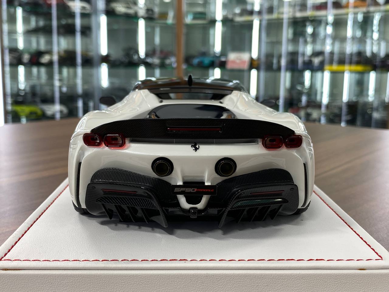 🚨1/18 Resin Ferrari SF90 Stradale – Pearl White (Exclusive Version) - Limited to 88 pcs