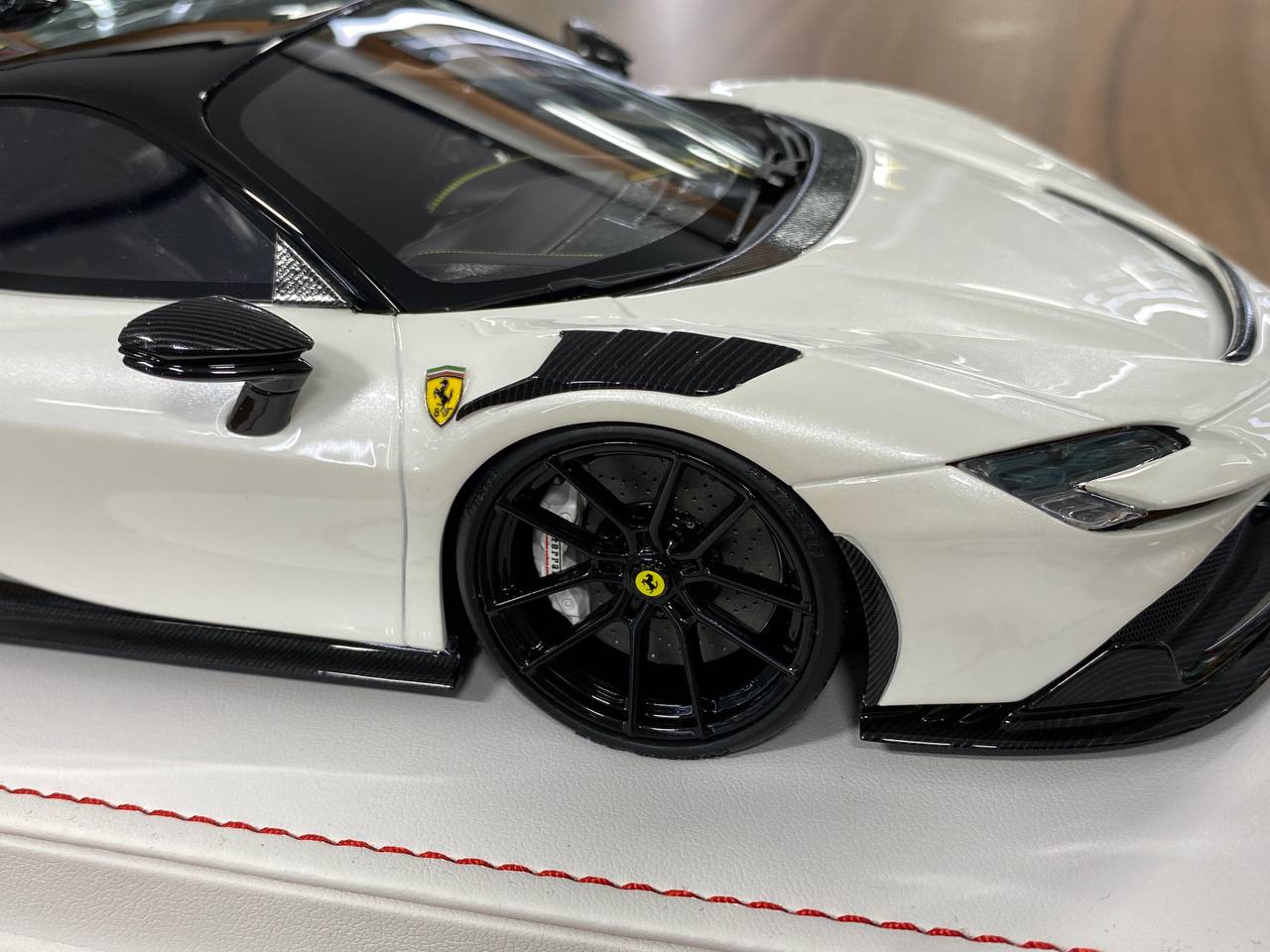🚨1/18 Resin Ferrari SF90 Stradale – Pearl White (Exclusive Version) - Limited to 88 pcs