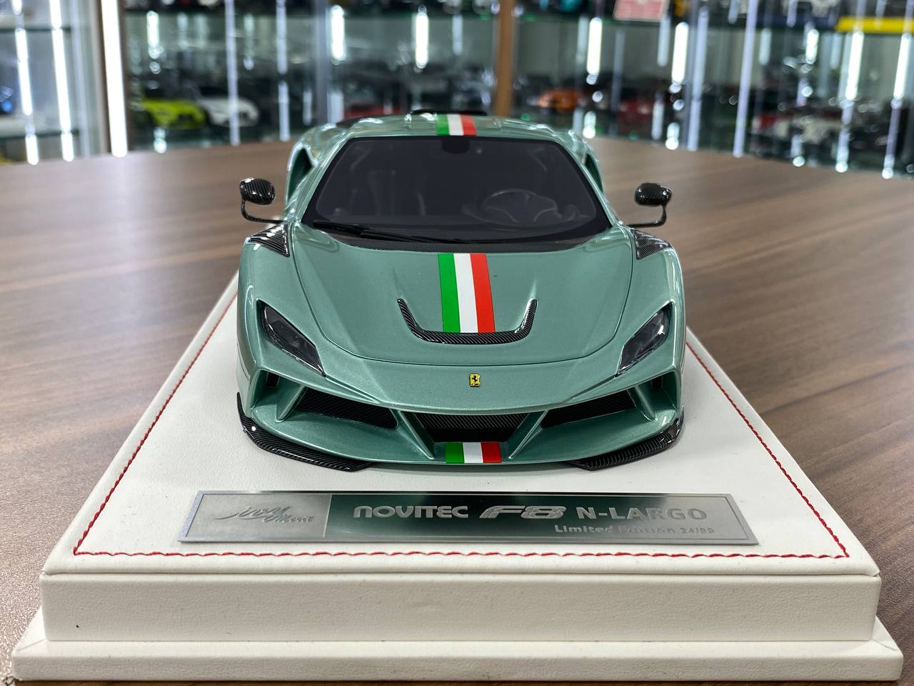 🚨1/18 Resin Ferrari F8 N-Largo Novitec – Verde Francesca / Italian Stripes - Ltd to 99 pcs