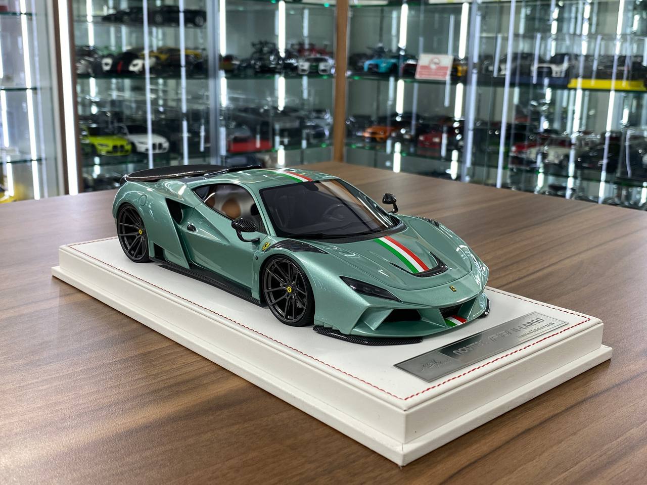🚨1/18 Resin Ferrari F8 N-Largo Novitec – Verde Francesca / Italian Stripes - Ltd to 99 pcs