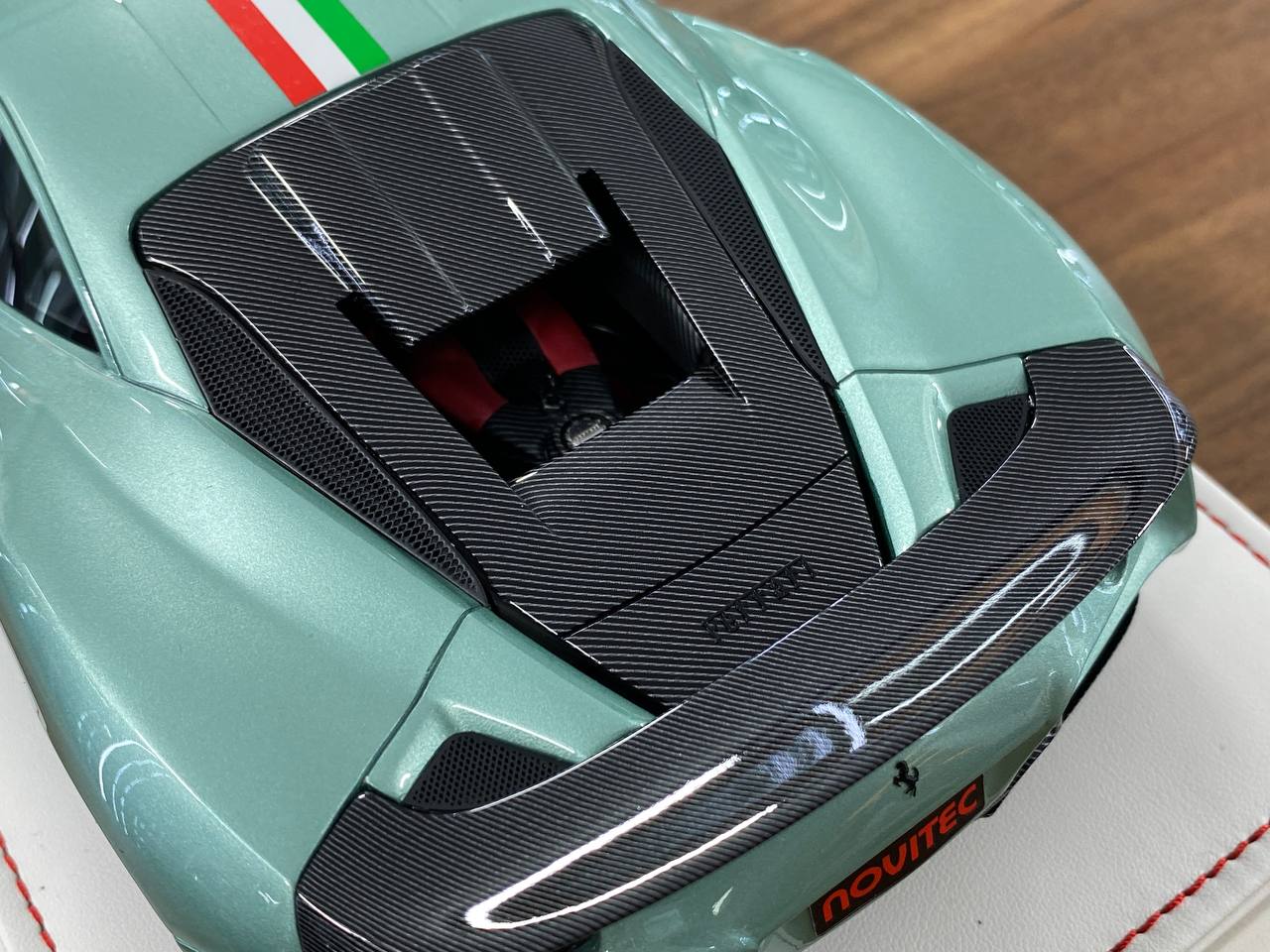 🚨1/18 Resin Ferrari F8 N-Largo Novitec – Verde Francesca / Italian Stripes - Ltd to 99 pcs