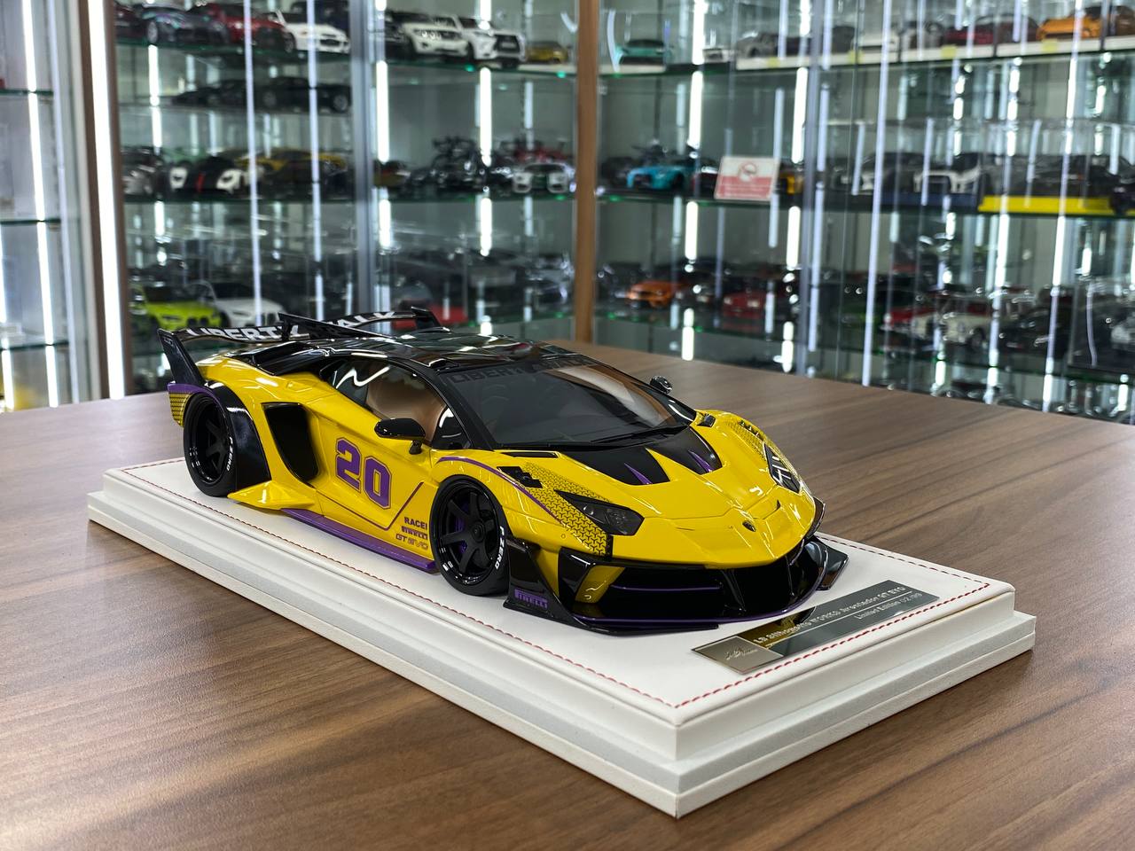🚨1/18 Resin Lamborghini AVENTADOR GT EVO LB-Works #20 – Yellow - Ltd. 99 pcs