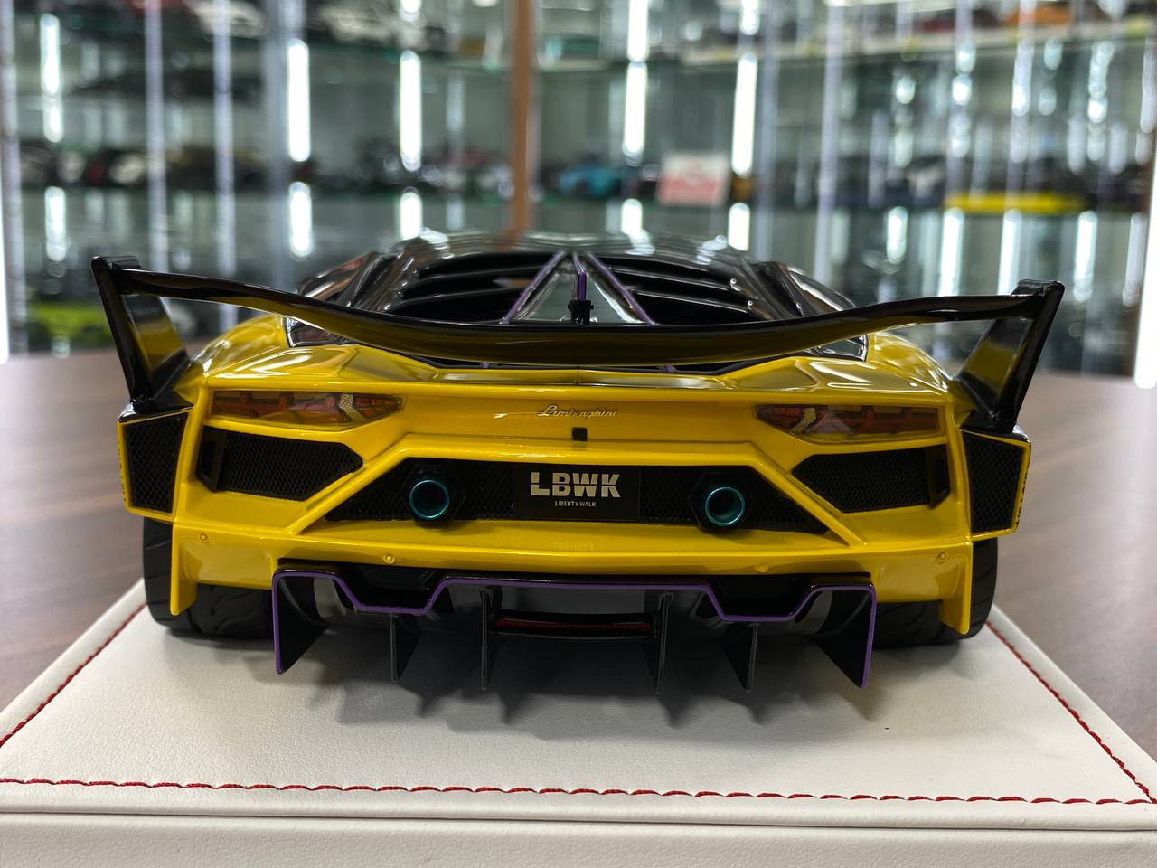 🚨1/18 Resin Lamborghini AVENTADOR GT EVO LB-Works #20 – Yellow - Ltd. 99 pcs