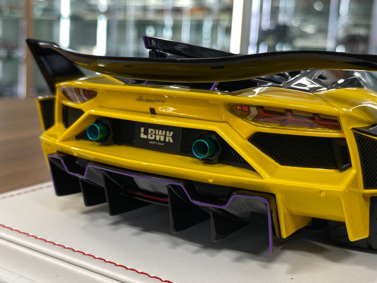 🚨1/18 Resin Lamborghini AVENTADOR GT EVO LB-Works #20 – Yellow - Ltd. 99 pcs