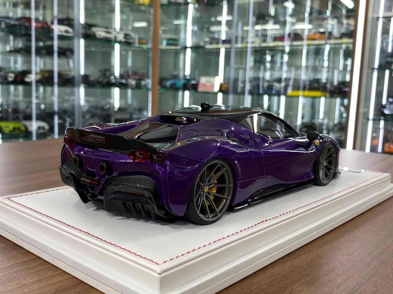 🚨Ferrari SF90 Stradale 1:18 Resin Model – Violet Hong Kong | IVY Merit Models (Limited 99 pcs – Dubai Collectors)