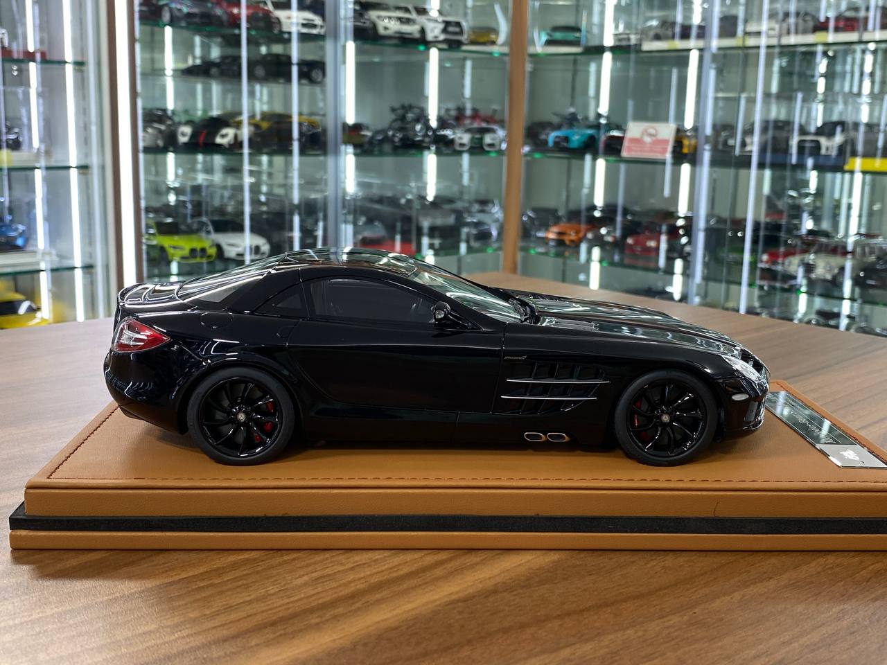 1:18 Resin Model IVY Merit Models Mercedes Benz SLR McLaren – Limited 66 pcs (Dubai Collectors)
