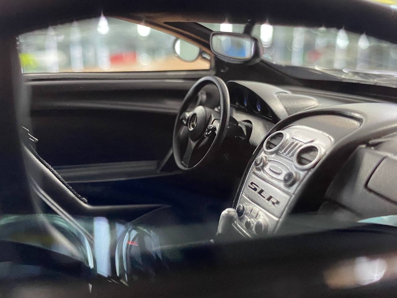 1:18 Resin Model IVY Merit Models Mercedes Benz SLR McLaren – Limited 66 pcs (Dubai Collectors)