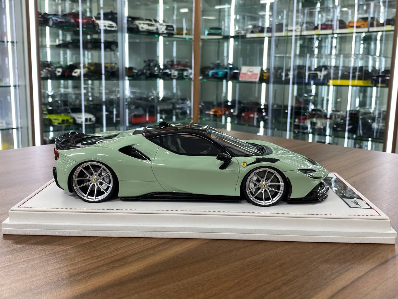 Ferrari SF90 Stradale 1:18 Resin Model – Light Green | IVY Merit Models (Limited 66 pcs – Dubai Collectors)