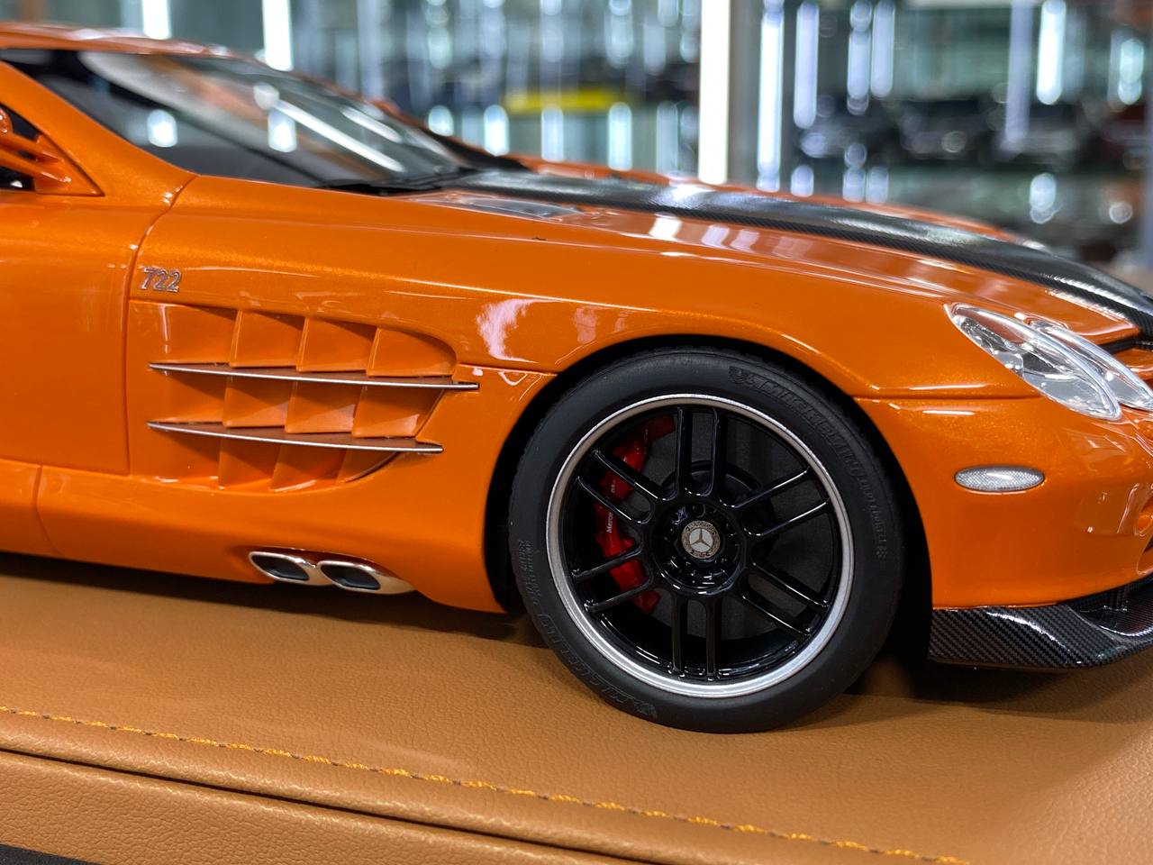 1:18 Resin Model  Mercedes-Benz SLR McLaren 722 Edition – Orange | IVY Merit Models (Limited 45 pcs – Dubai Collectors)