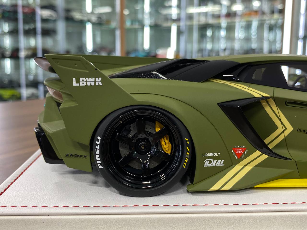 1:18 Resin Model Lamborghini Aventador GT EVO LB-Works #20  – Fighter Green | IVY Merit Models (Limited 99 pcs – Dubai Collectors)