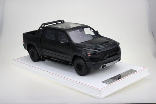 Exclusive 1/18 Dodge Ram TRX 1500 [Black Matt] – Limited Edition (40 pcs)
