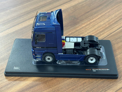 1:43 Diecast Model ixo Models Mercedes‑Benz Actros MP1 1995 – Dark Blue