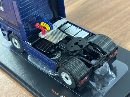 1:43 Diecast Model ixo Models Mercedes‑Benz Actros MP1 1995 – Dark Blue