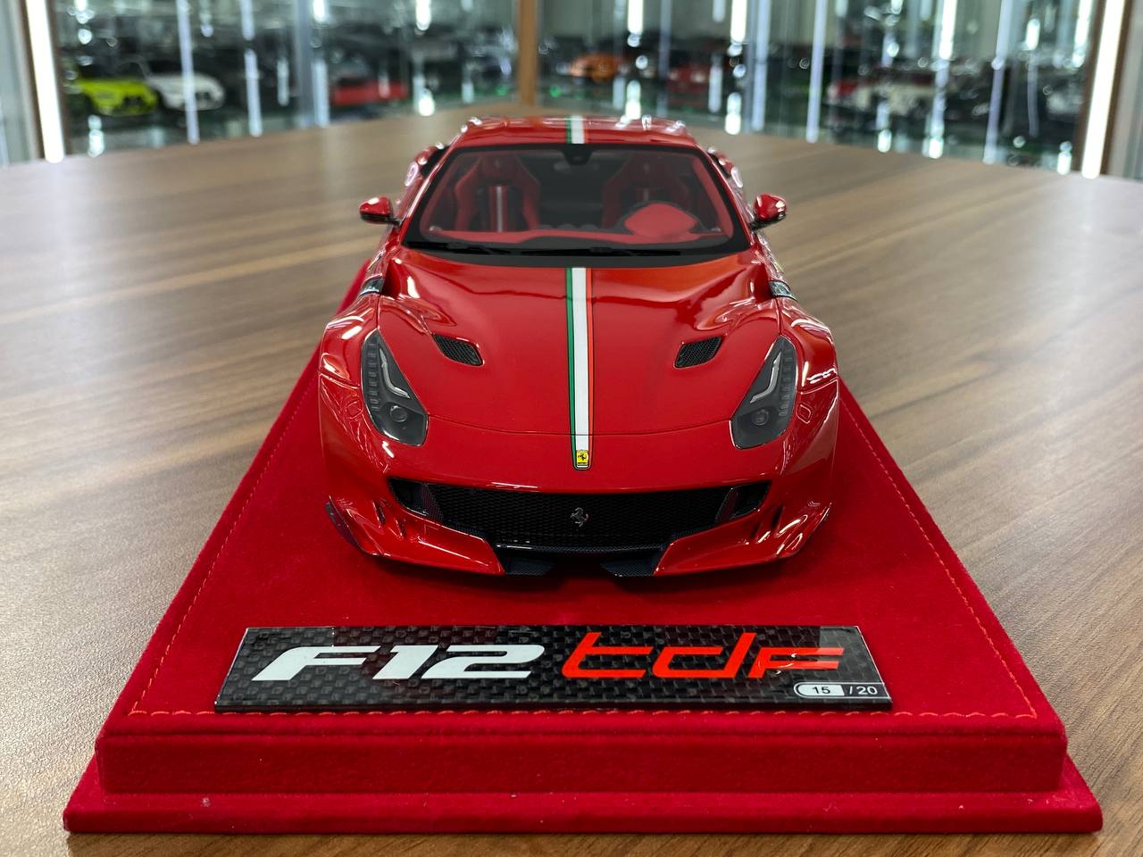 1:18 Resin Model BBR Collection Model Ferrari F12 TDF – Red / Italian Flag (Limited 20 pcs – Dubai Collectors)