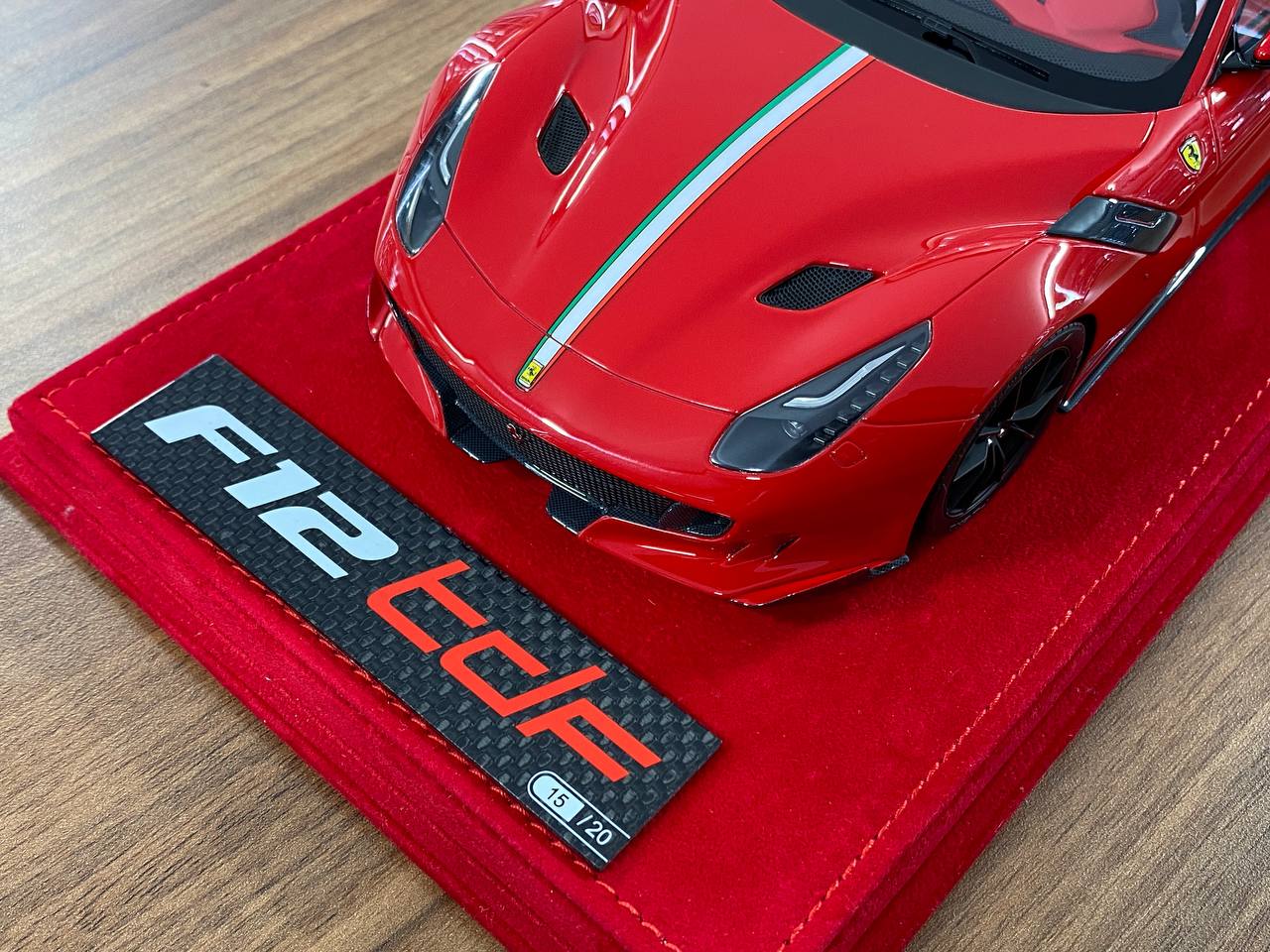 1:18 Resin Model BBR Collection Model Ferrari F12 TDF – Red / Italian Flag (Limited 20 pcs – Dubai Collectors)