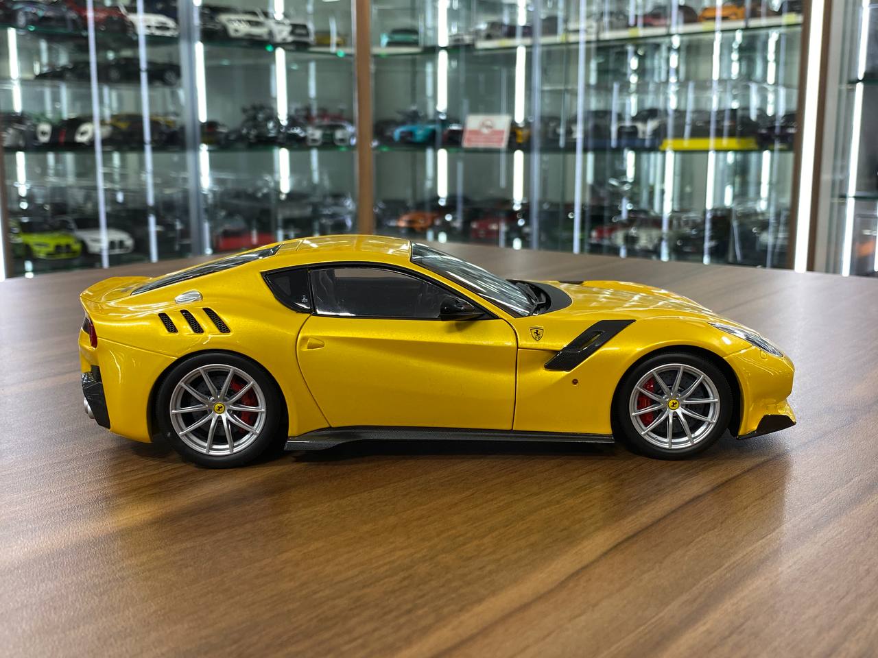 1:18 Diecast Model BBR Collection Model Ferrari F12 TDF – Giallo Tristrato Italy (Limited Edition – Dubai Collectors)