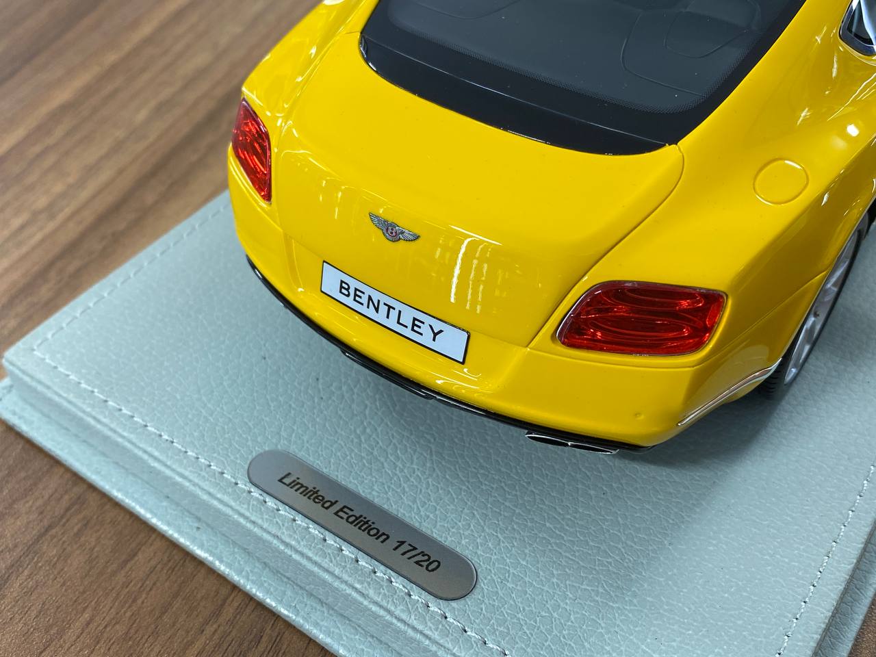 2018 Bentley Continental GT Monaco amarillo 1/18 modelo de coche a 2018 Bentley Continental GT Monaco amarillo 1/18 modelo de coche a