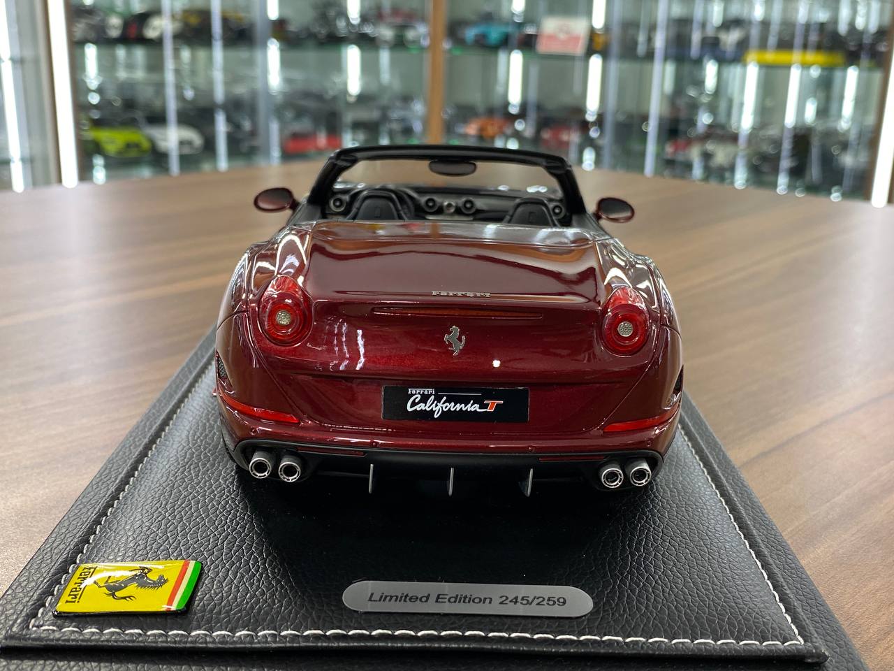 1:18 Resin Model BBR Collection Model Ferrari California T 84° Genève Auto Show 2014 – M. Red (Limited 259 pcs – Dubai Collectors)