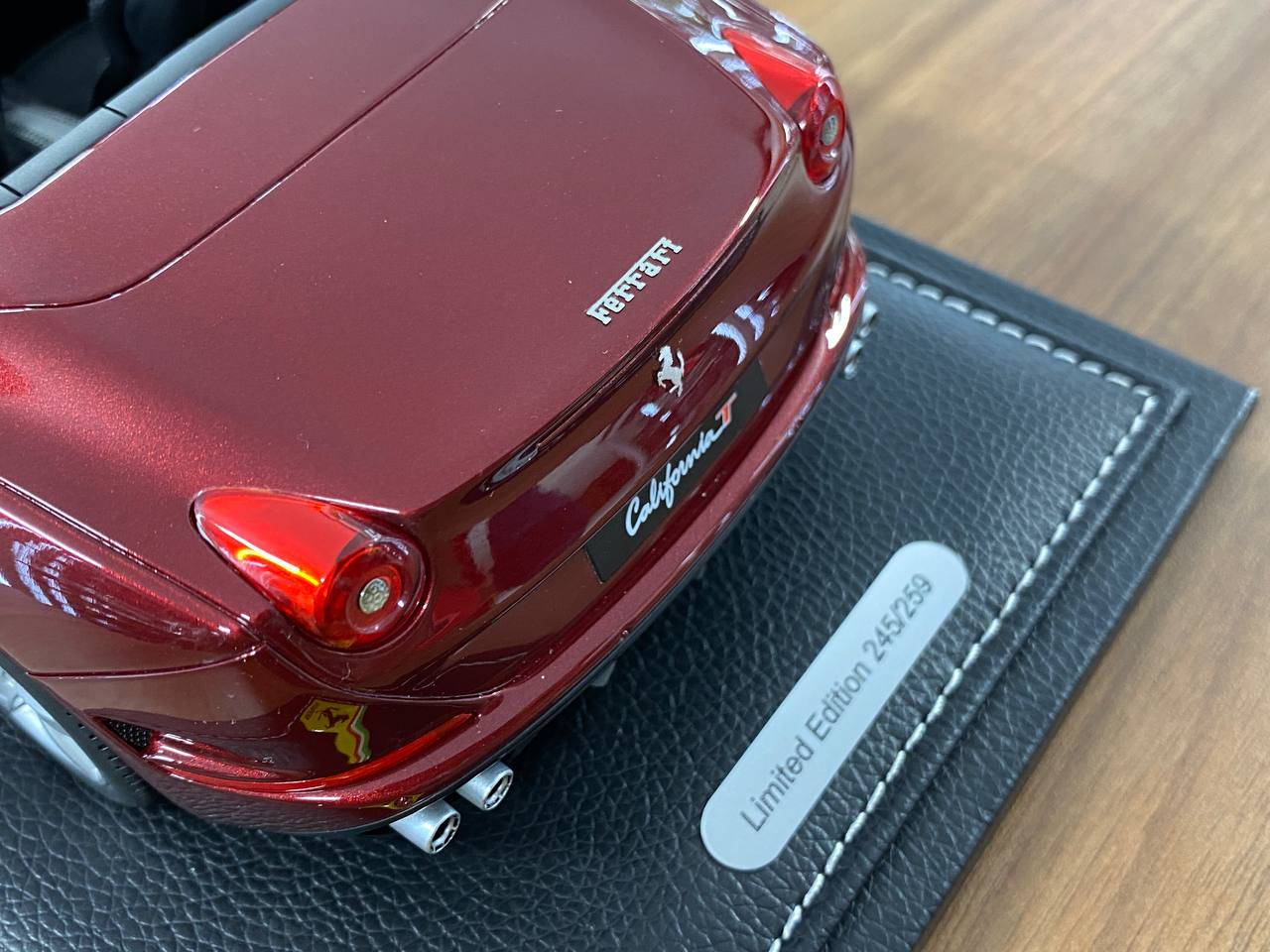 1:18 Resin Model BBR Collection Model Ferrari California T 84° Genève Auto Show 2014 – M. Red (Limited 259 pcs – Dubai Collectors)