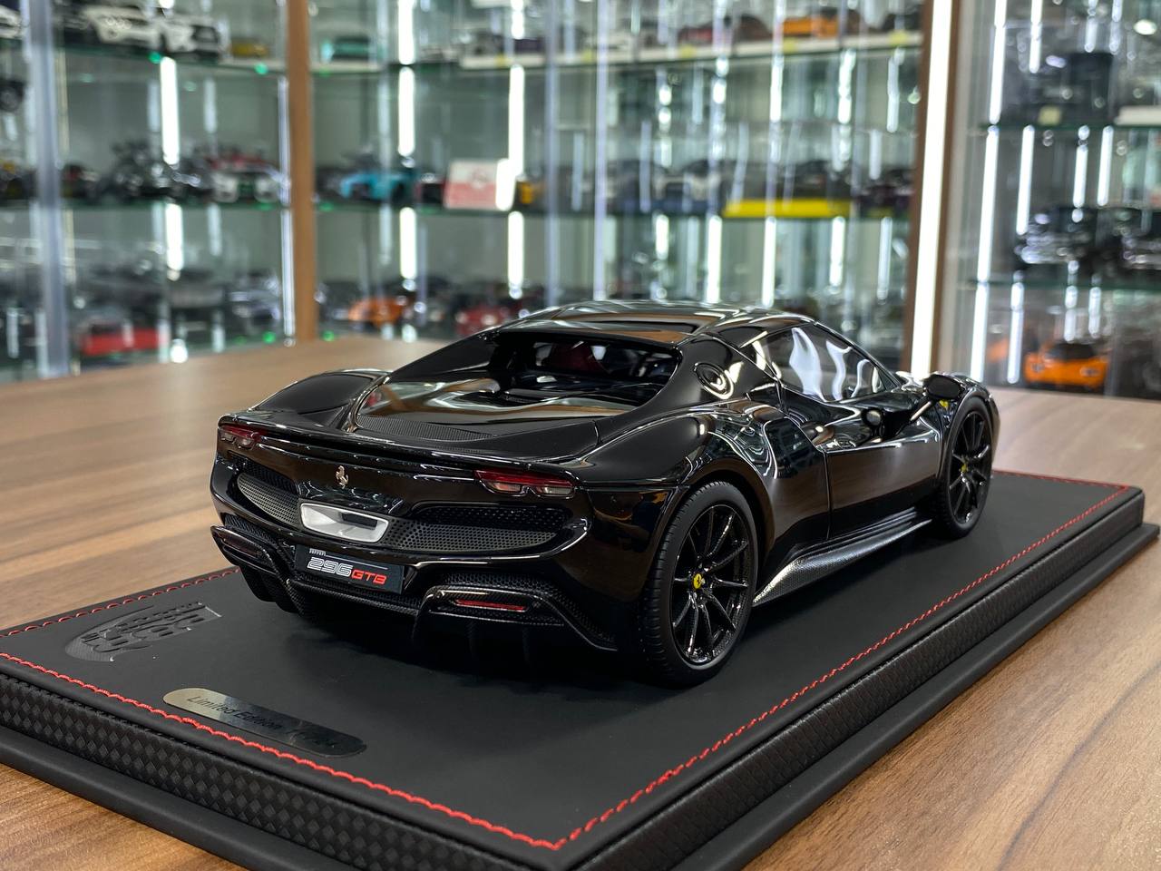 🚨Ferrari 296 GTB 1:18 Resin Model – Black | BBR Collection (Limited 24 pcs – Dubai Collectors)