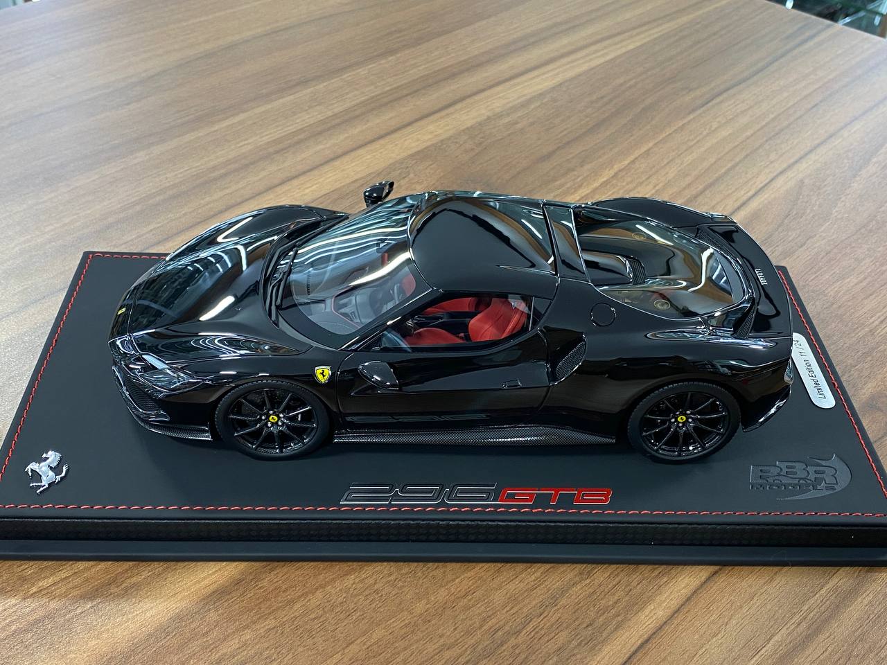 🚨Ferrari 296 GTB 1:18 Resin Model – Black | BBR Collection (Limited 24 pcs – Dubai Collectors)