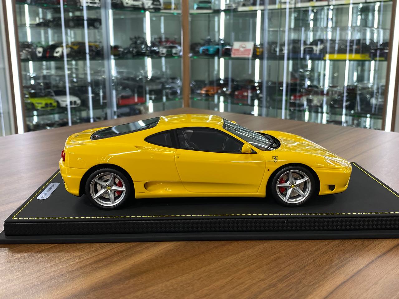 1:18 Resin Model BBR Collection Model Ferrari 360 Modena 1999 – Giallo Modena (Limited 126 pcs – Dubai Collectors)
