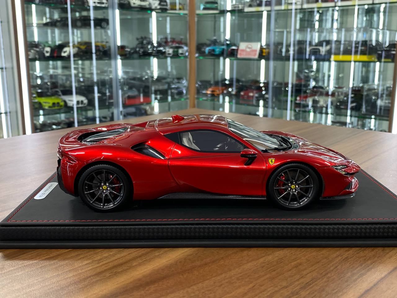 1:18 Resin Model BBR Collection Model Ferrari SF90 Stradale 2019 – Enzo Red (Limited 24 pcs – Dubai Collectors)