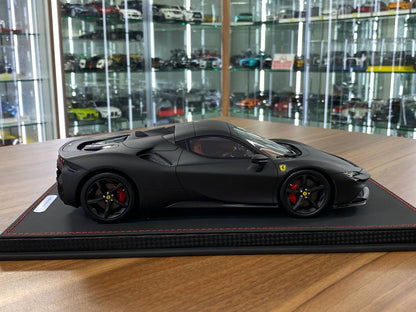 1:18 Resin Model BBR Collection Model Ferrari SF90 Spider Closed Roof – Matt Black / Matt Black Rim (Limited 40 pcs – Dubai Collectors)