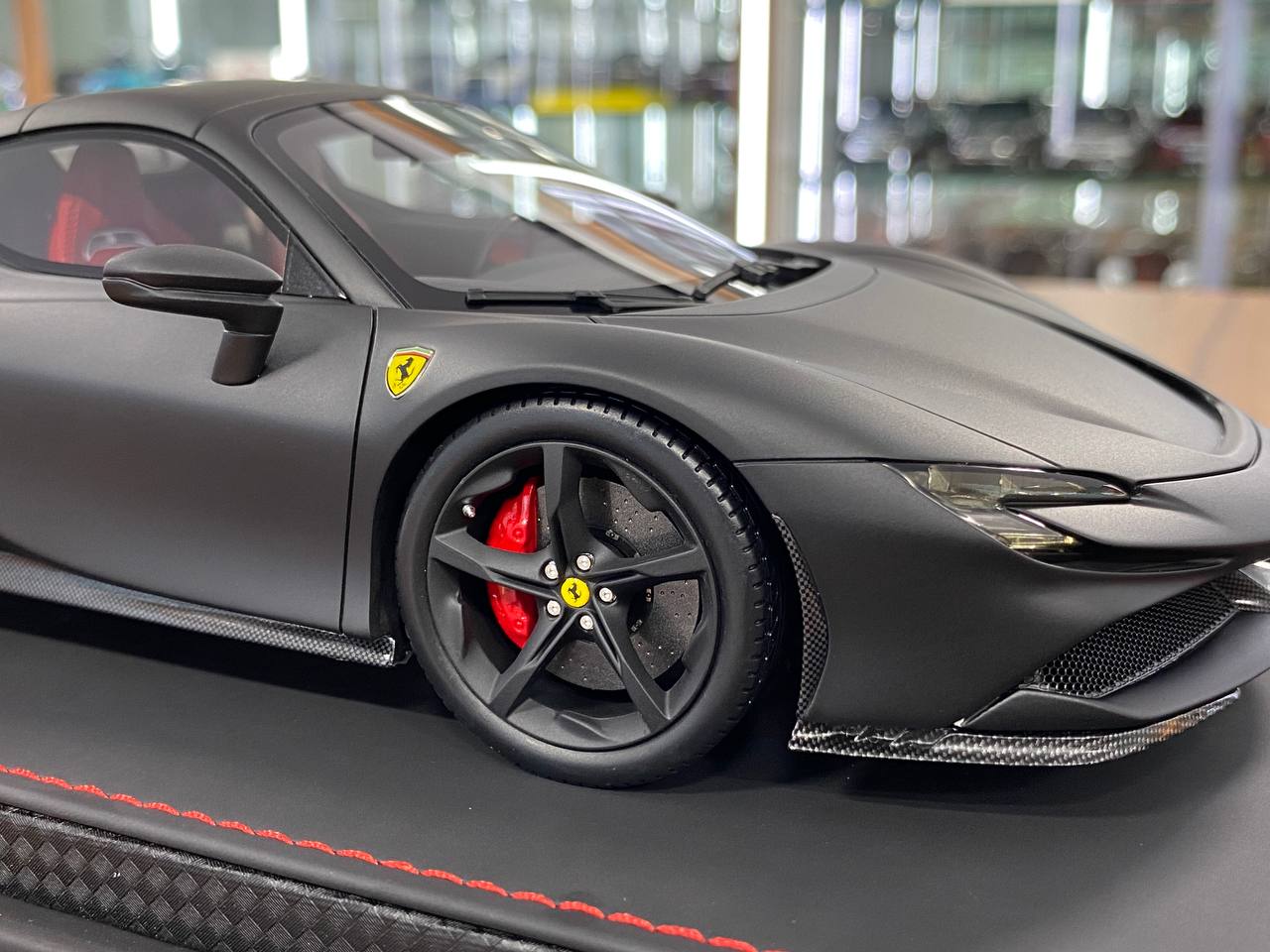 1:18 Resin Model BBR Collection Model Ferrari SF90 Spider Closed Roof – Matt Black / Matt Black Rim (Limited 40 pcs – Dubai Collectors)