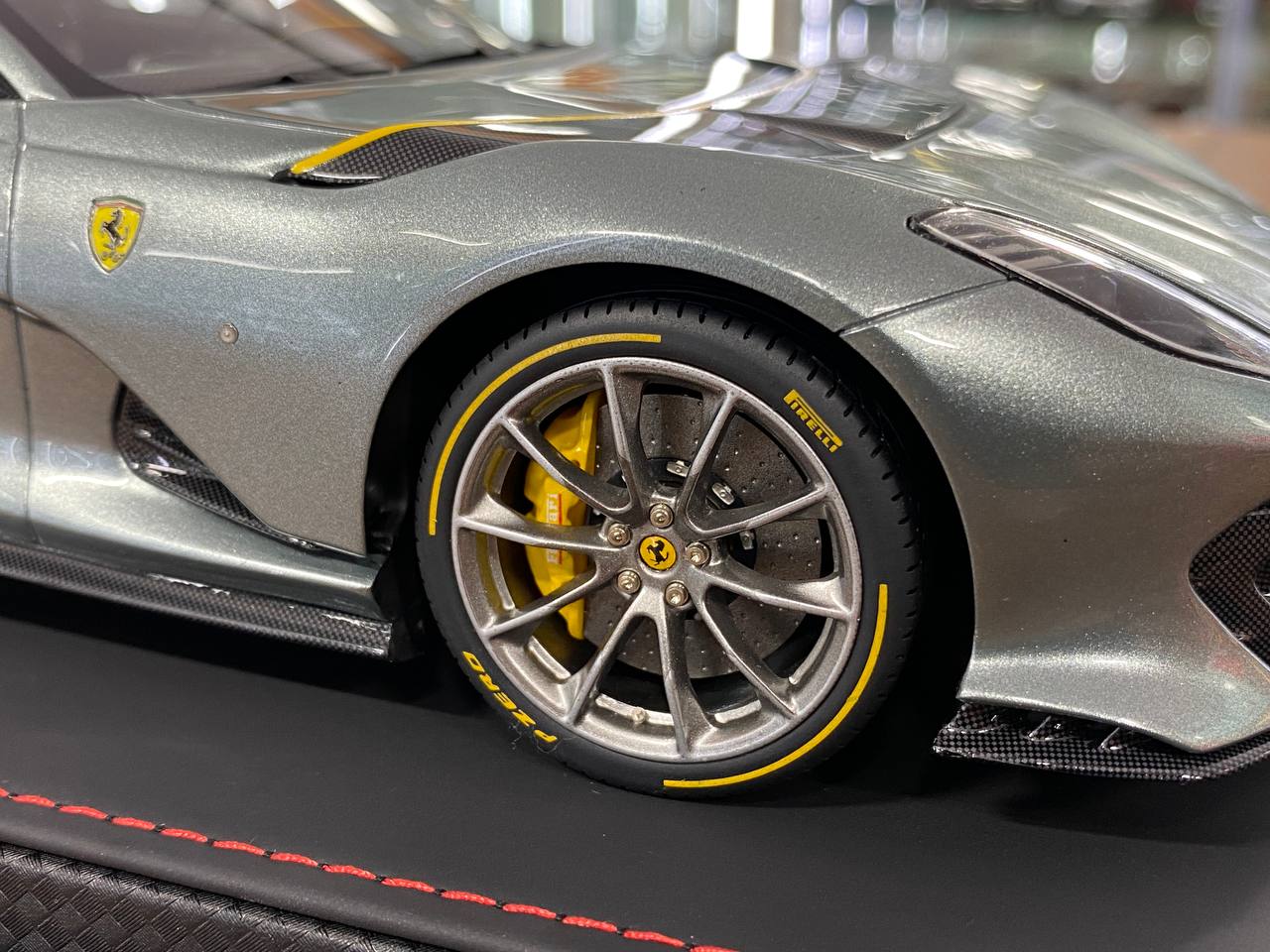 1:18 Resin Model BBR Collection Model Ferrari 812 Competizione 2021 – Grigio Coburn Yellow Stripe (Limited 140 pcs – Dubai Collectors)