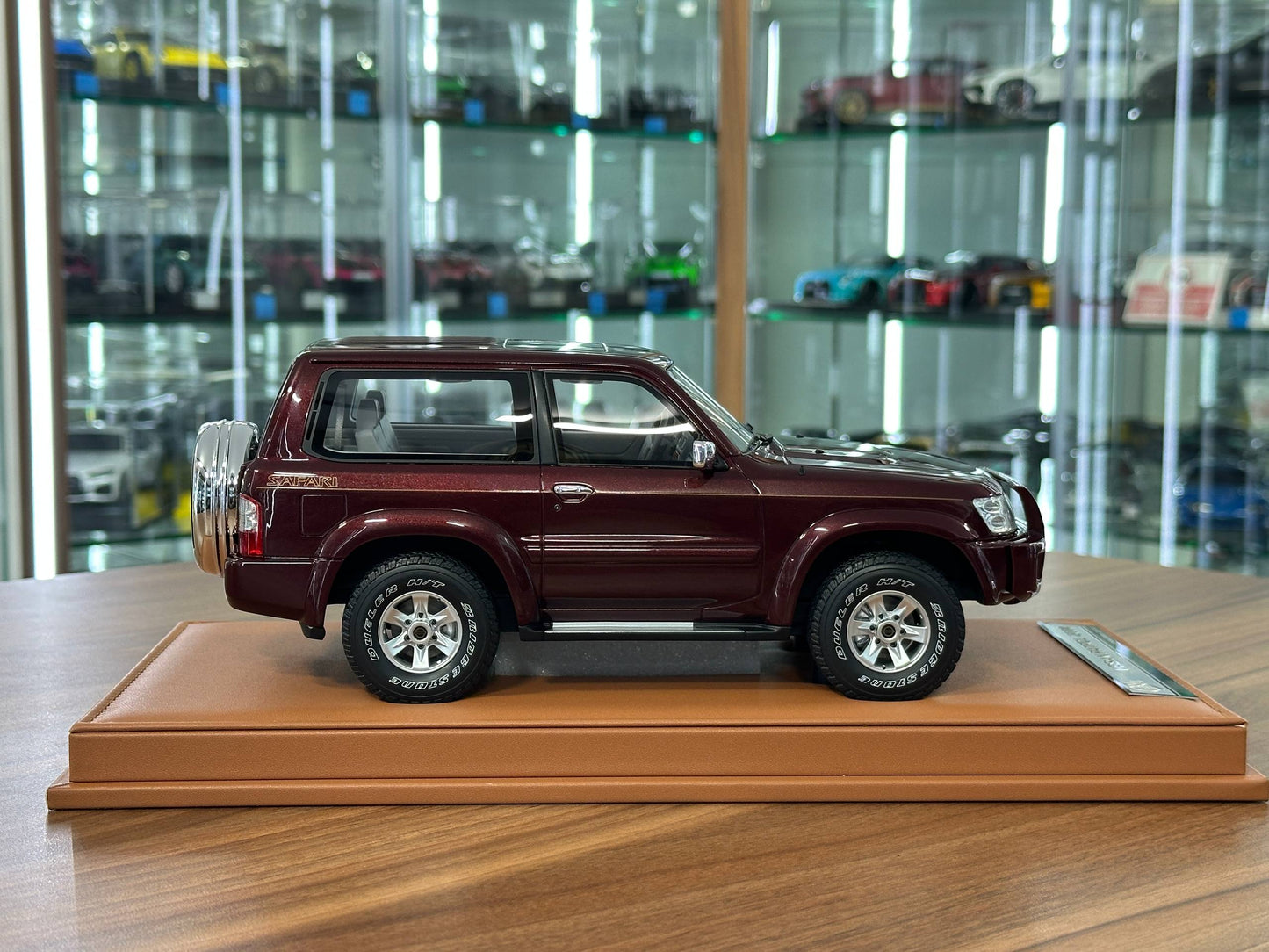 Old School Models Nissan Patrol Y61 (2004) – Red – 1:18 Resin Model (Limited 100 pcs)