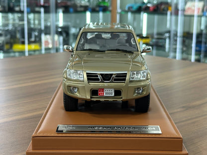 Old School Models Nissan Patrol Y61 (2004) – Gold – 1:18 Resin Model (Non‑Opening, Limited 100 pcs)