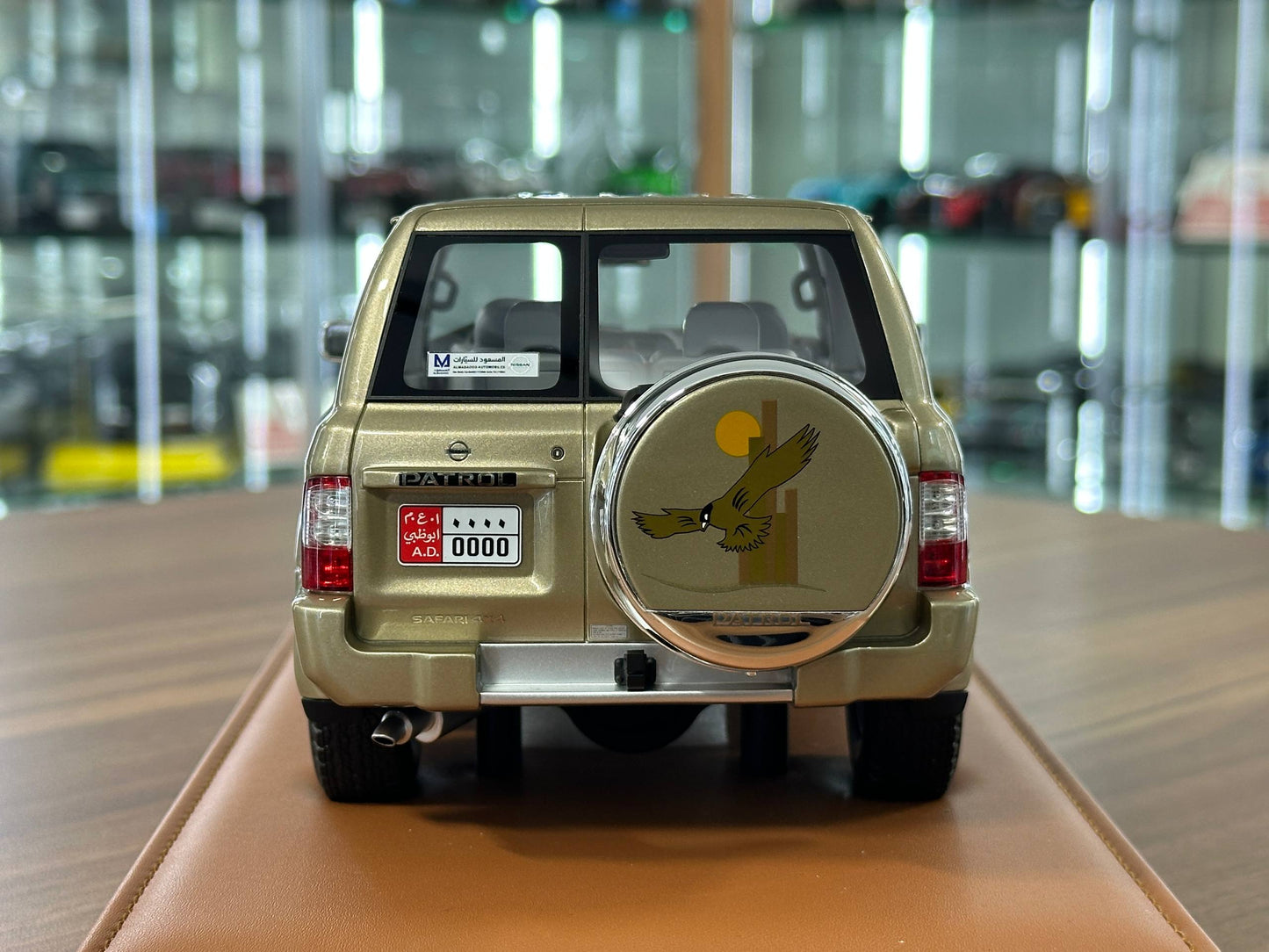 Old School Models Nissan Patrol Y61 (2004) – Gold – 1:18 Resin Model (Non‑Opening, Limited 100 pcs)