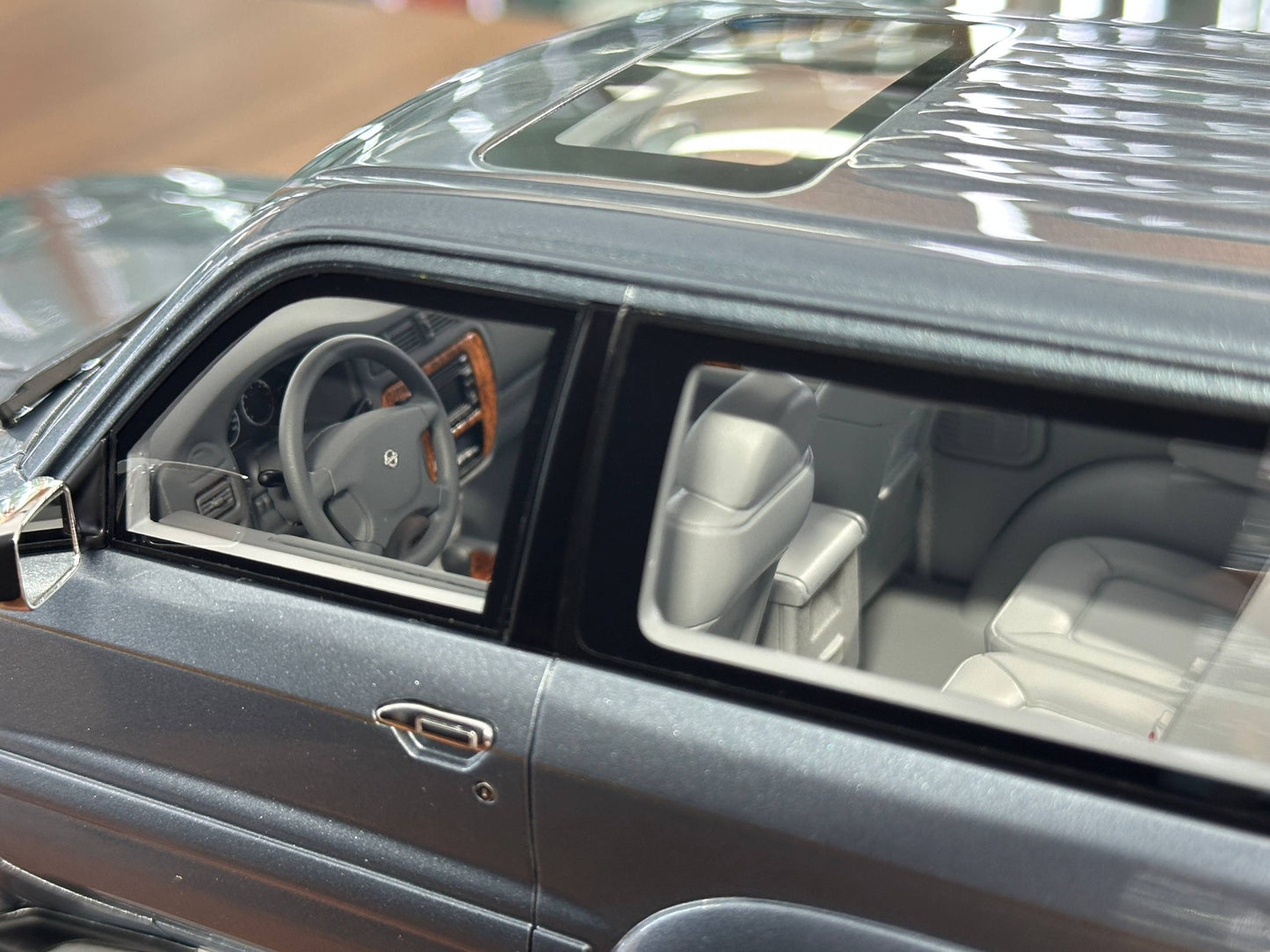 Old School Models Nissan Patrol Y61 (2004) – Grey – 1:18 Resin Model (Non‑Opening, Limited 100 pcs)