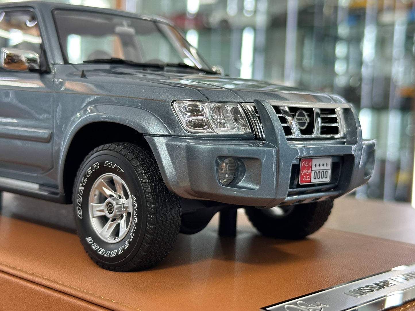 Old School Models Nissan Patrol Y61 (2004) – Grey – 1:18 Resin Model (Non‑Opening, Limited 100 pcs)