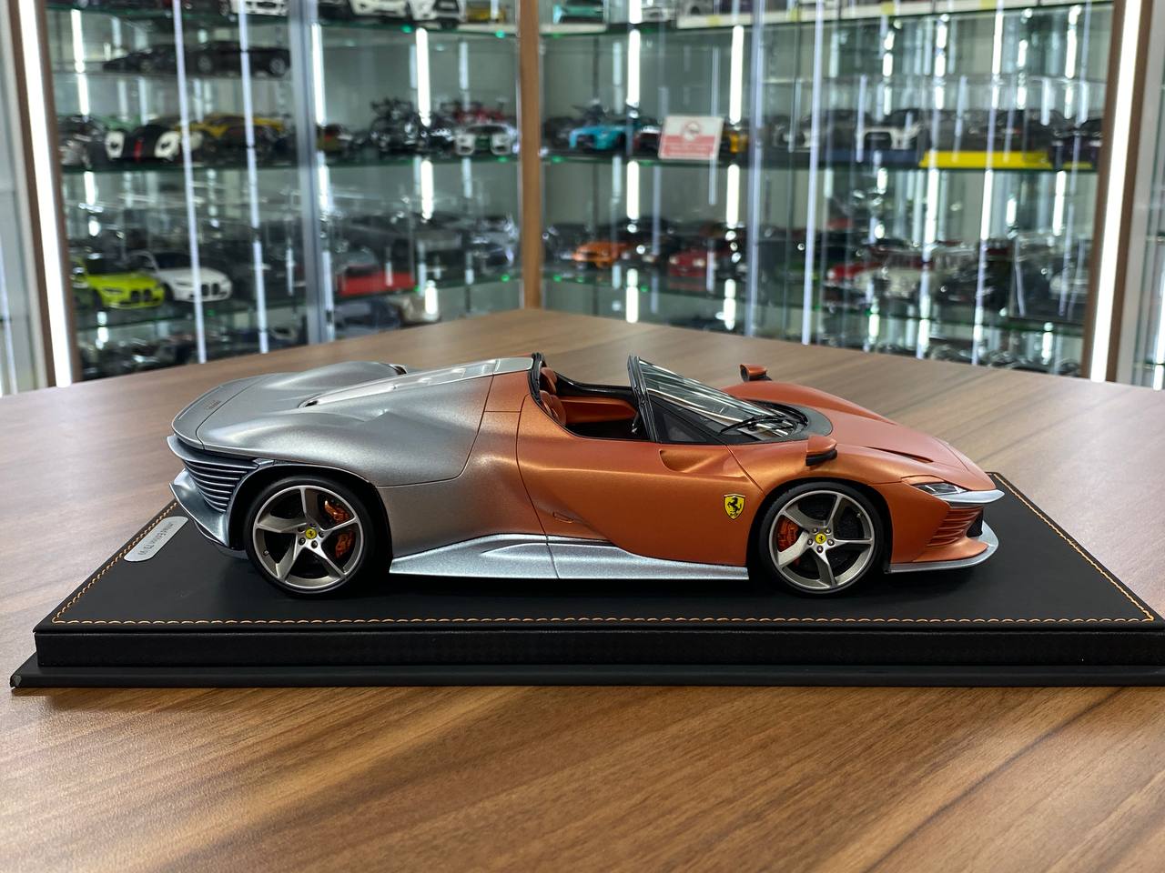 1:18 Resin Model BBR Collection Model Ferrari SP3 Daytona – Seat Orange Titanium Grey (Limited 99 pcs – Dubai Collectors)