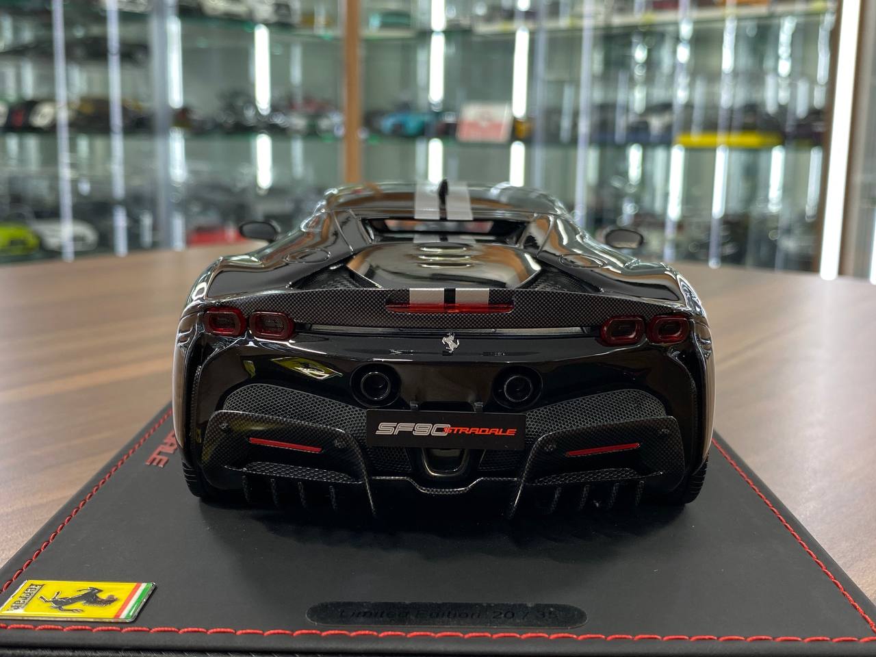 1:18 Resin BBR Models Ferrari SF90 Stradale Pack Fiorano – New Black Daytona (Limited 35 pcs – Dubai Collectors)