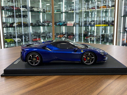 Ferrari SF90 Spider 1:18 Resin Model – Blue Elettrico / Gloss Black – Limited 60 pcs