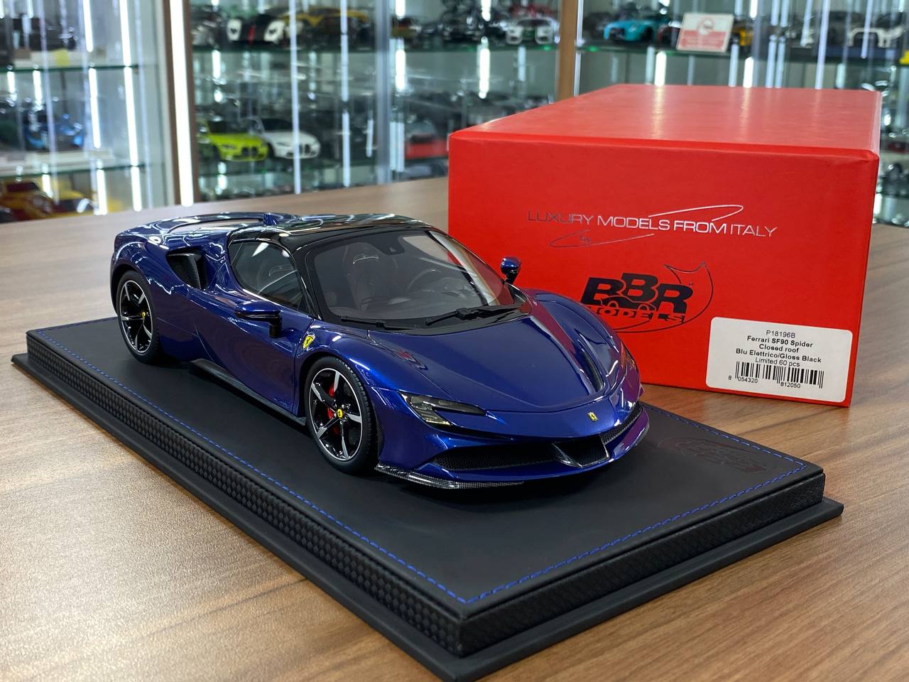 Ferrari SF90 Spider 1:18 Resin Model – Blue Elettrico / Gloss Black – Limited 60 pcs