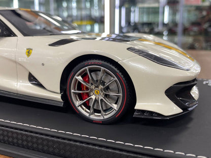 1:18 Resin Model BBR Collection Model Ferrari 812 Competizione – Gloss Italian White / Yellow Stripe (Limited 48 pcs – Dubai Collectors)