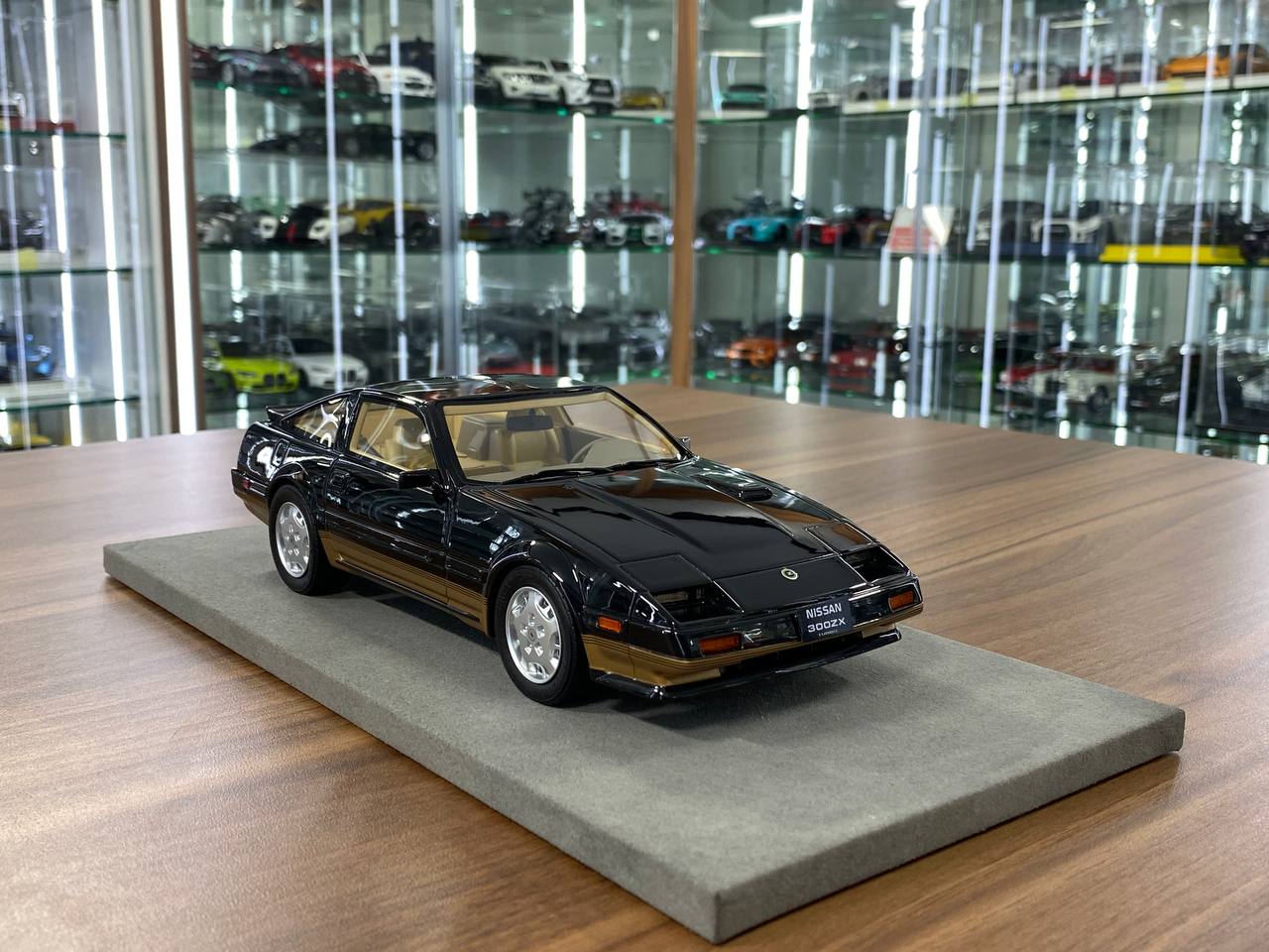 1:18 Resin Model LS Collectibles Nissan Fairlady 300 ZX Turbo 1984 – Black (Limited 250 pcs – Dubai Collectors)